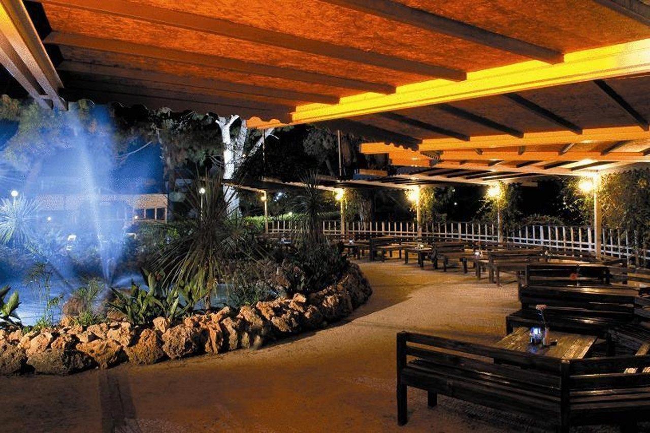 Aska Costa Holiday Club Side Exterior foto